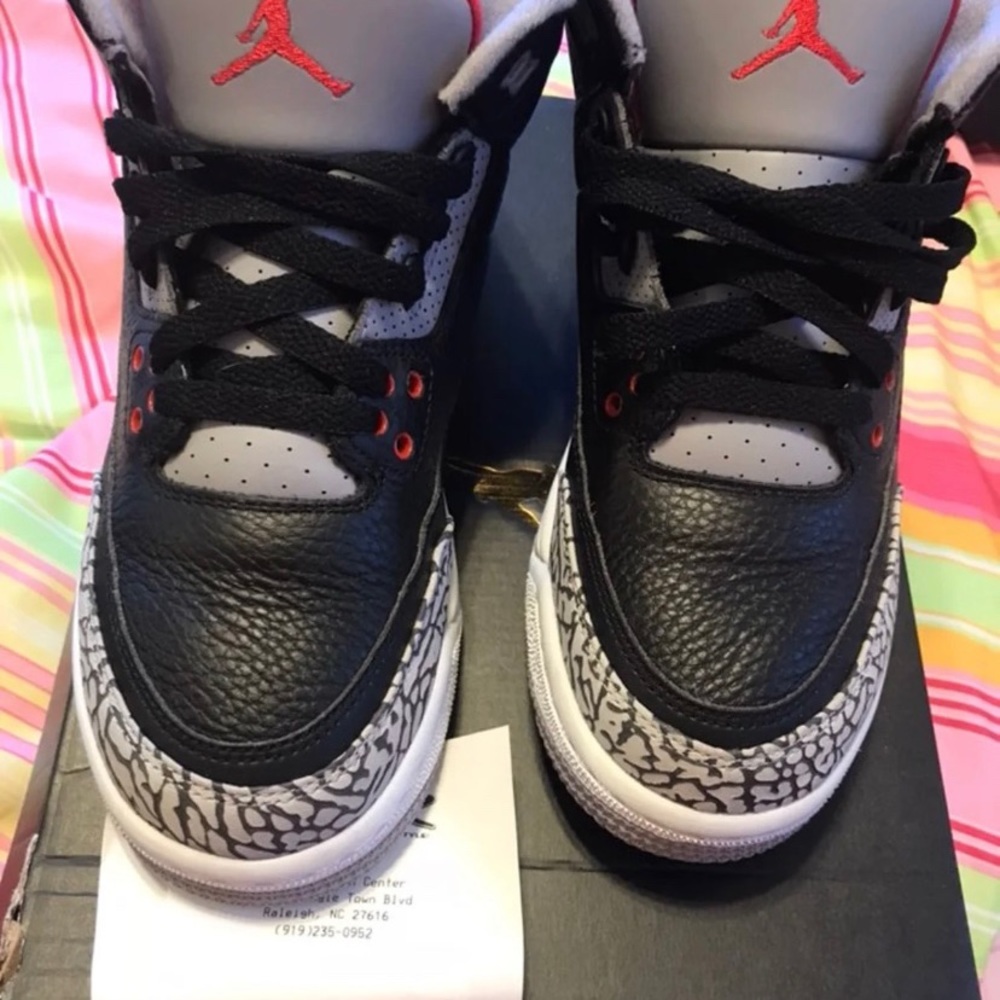 Jordans 3’s